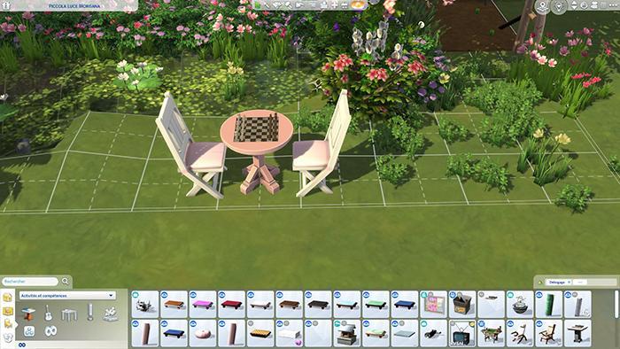 jeu d'échecs placés, une jolie table extérieure.jpg
