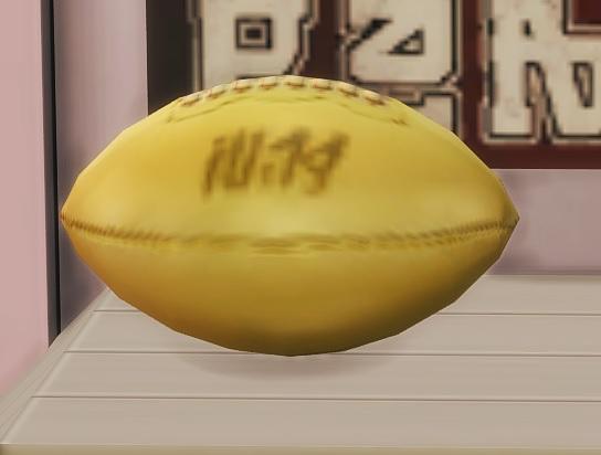 Les Sims 4 Année Lycée Football américain ballon or 2.jpg