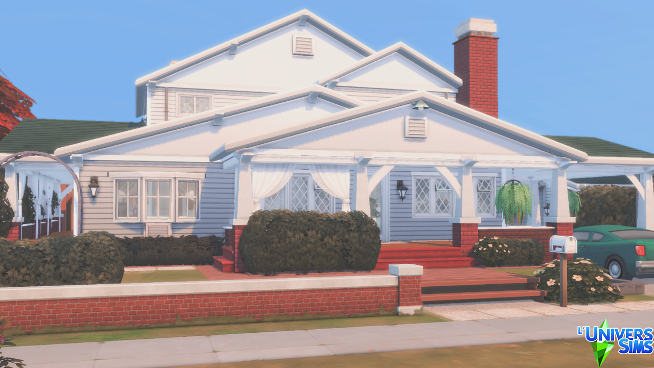 Very 90s Family Home
